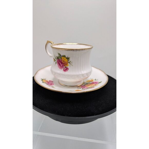 ROYAL DOVER Bone China Footed Teacup Saucer Gold Trim Cottage Rose Elegant - Picture 10 of 16